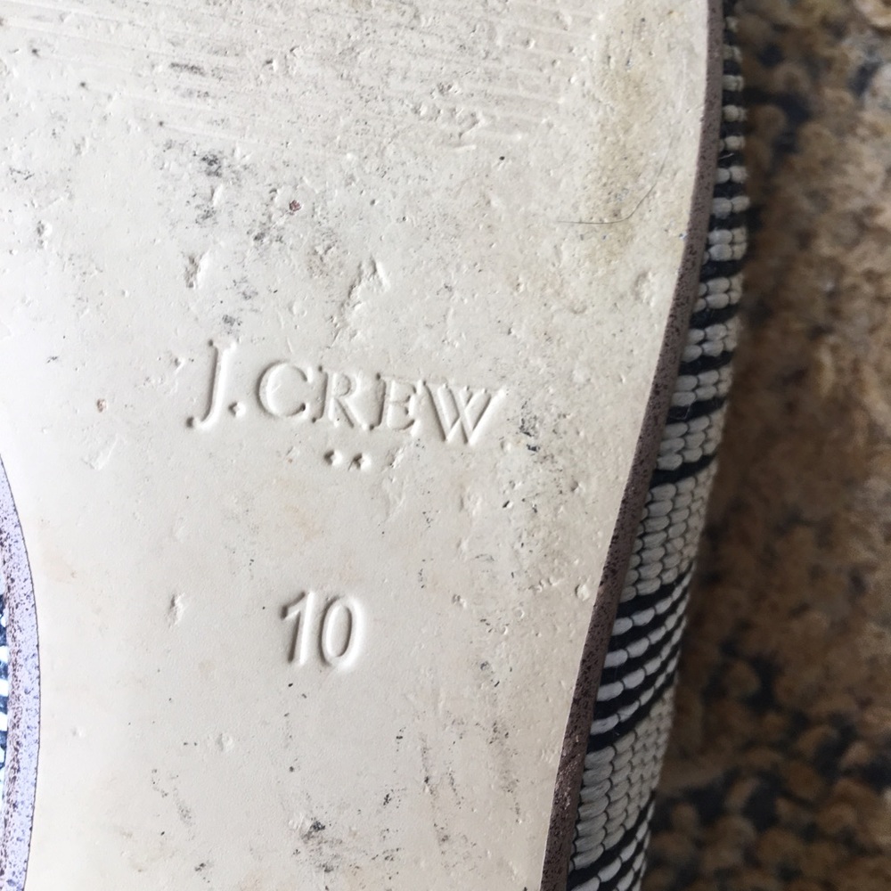 EUC Women’s beautiful J. Crew flats - Picture 4 of 15